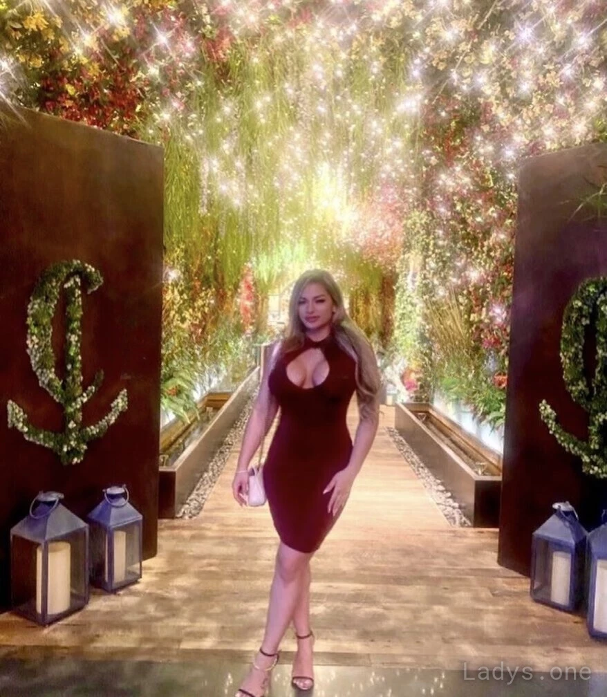 Missmay (24) – Call Girl & Independent Escort Service in Paradise - Gallery Photo 4