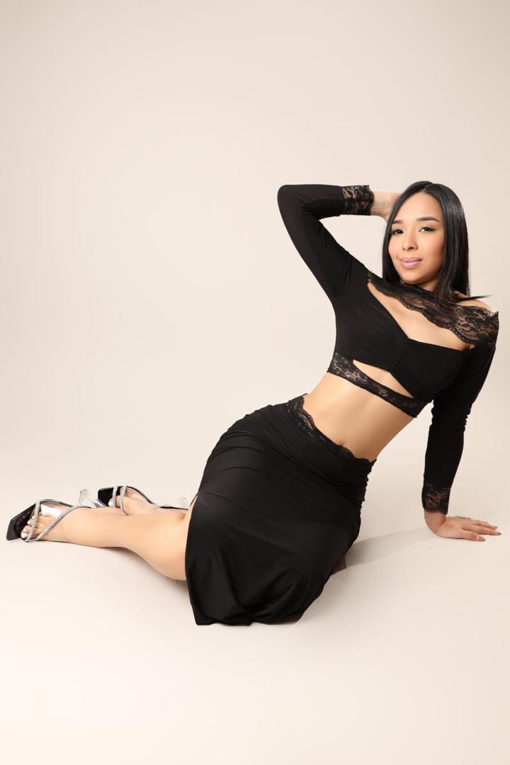 Sakura (18) – Call Girl & Independent Escort Service in Paris - Gallery Photo 4