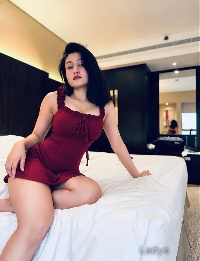 Shivani (23) – Call Girl & Independent Escort Service in Paris - Gallery Photo 2