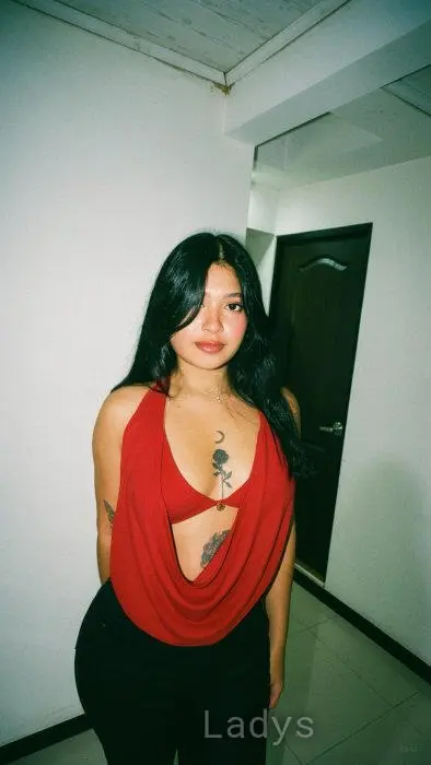 Esmeralda (23) – Call Girl & Independent Escort Service in Paris - Gallery Photo 2