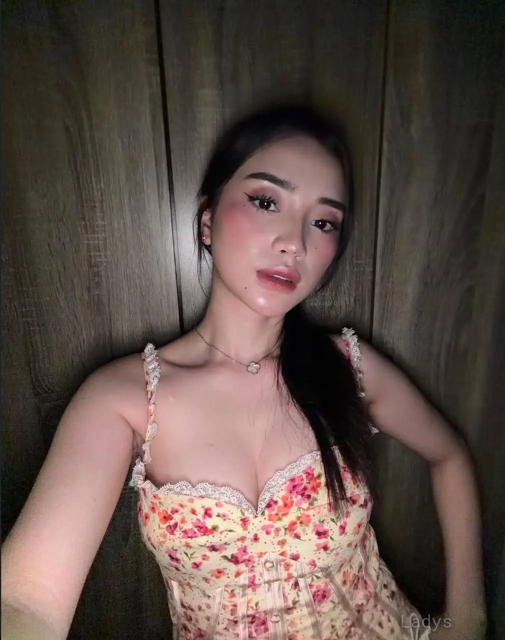 Zoe (23) – Call Girl & Independent Escort Service in Pasig City - Gallery Photo 3