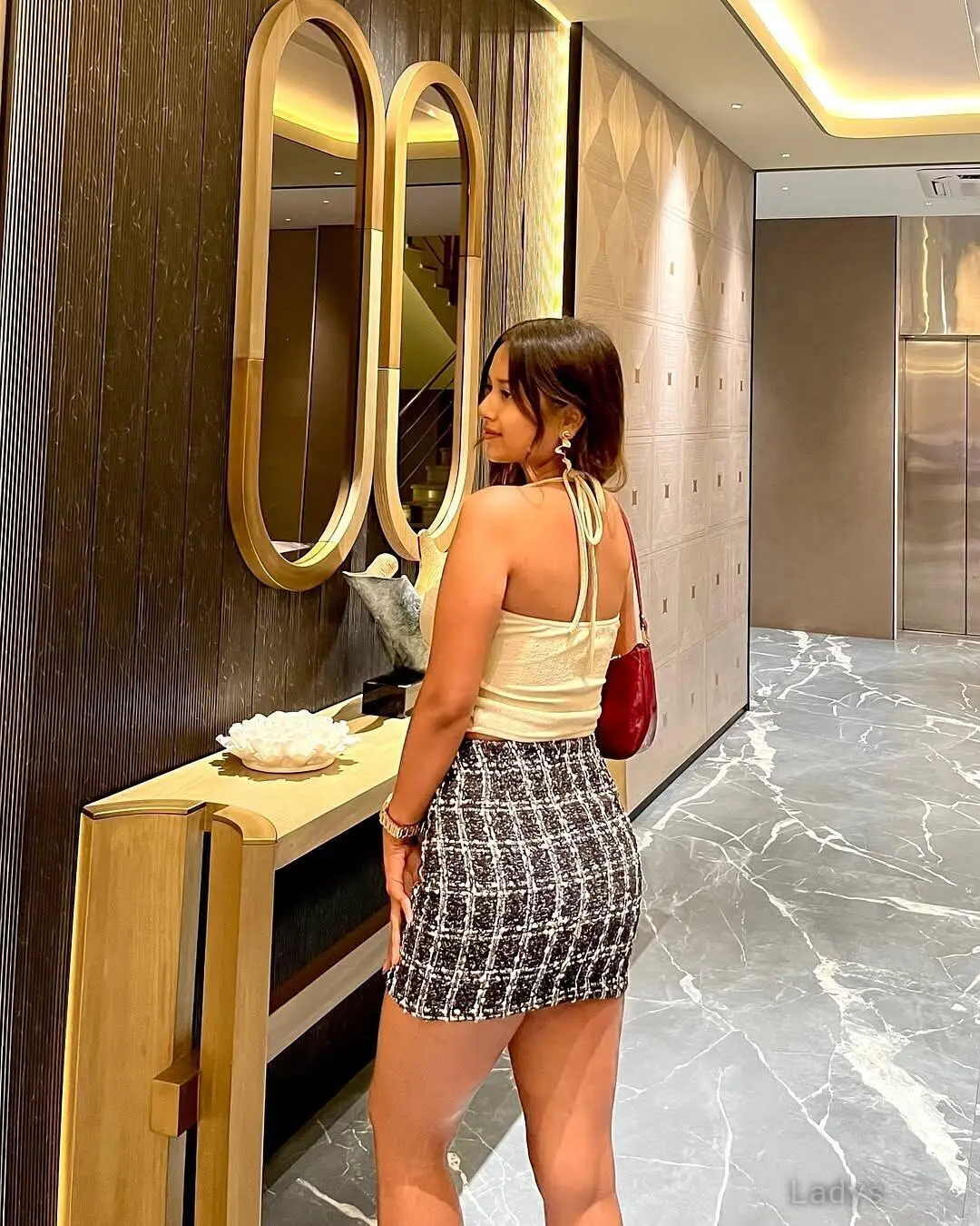 Roshni (21) – Call Girl & Independent Escort Service in Patna - Gallery Photo 3