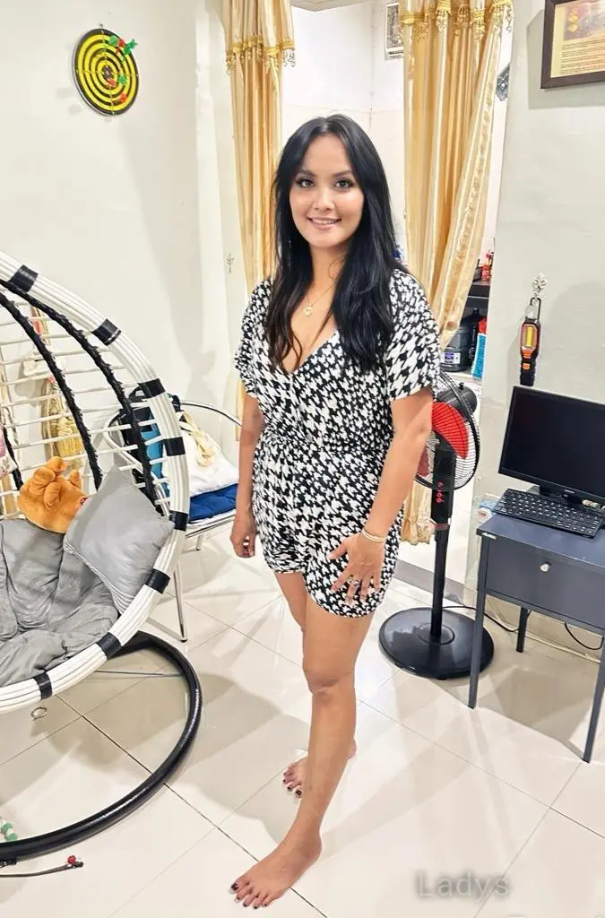 Namira (37) – Call Girl & Independent Escort Service in Penang - Gallery Photo 4