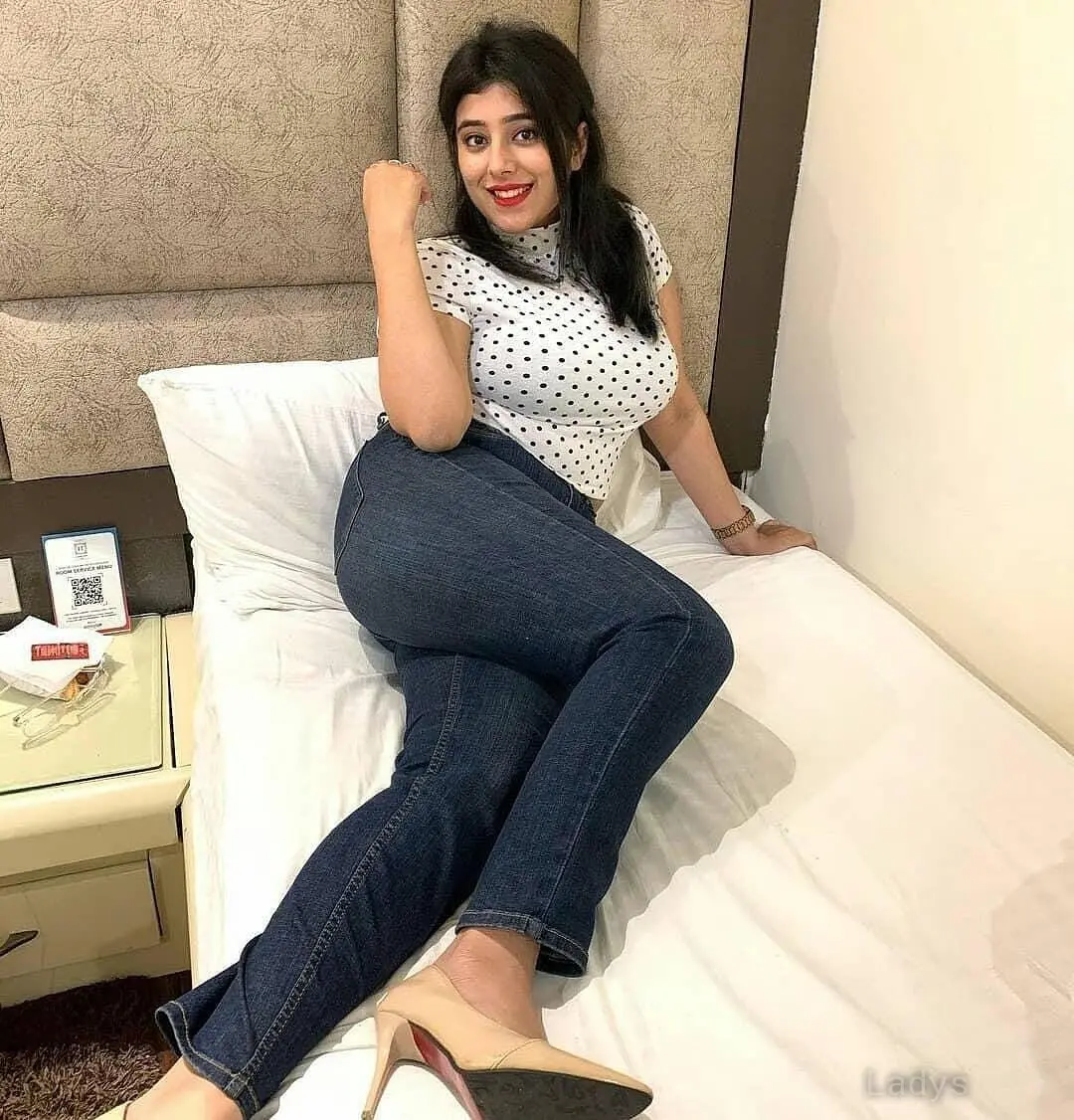 Divyanshi (21) – Call Girl & Independent Escort Service in Penang - Gallery Photo 5