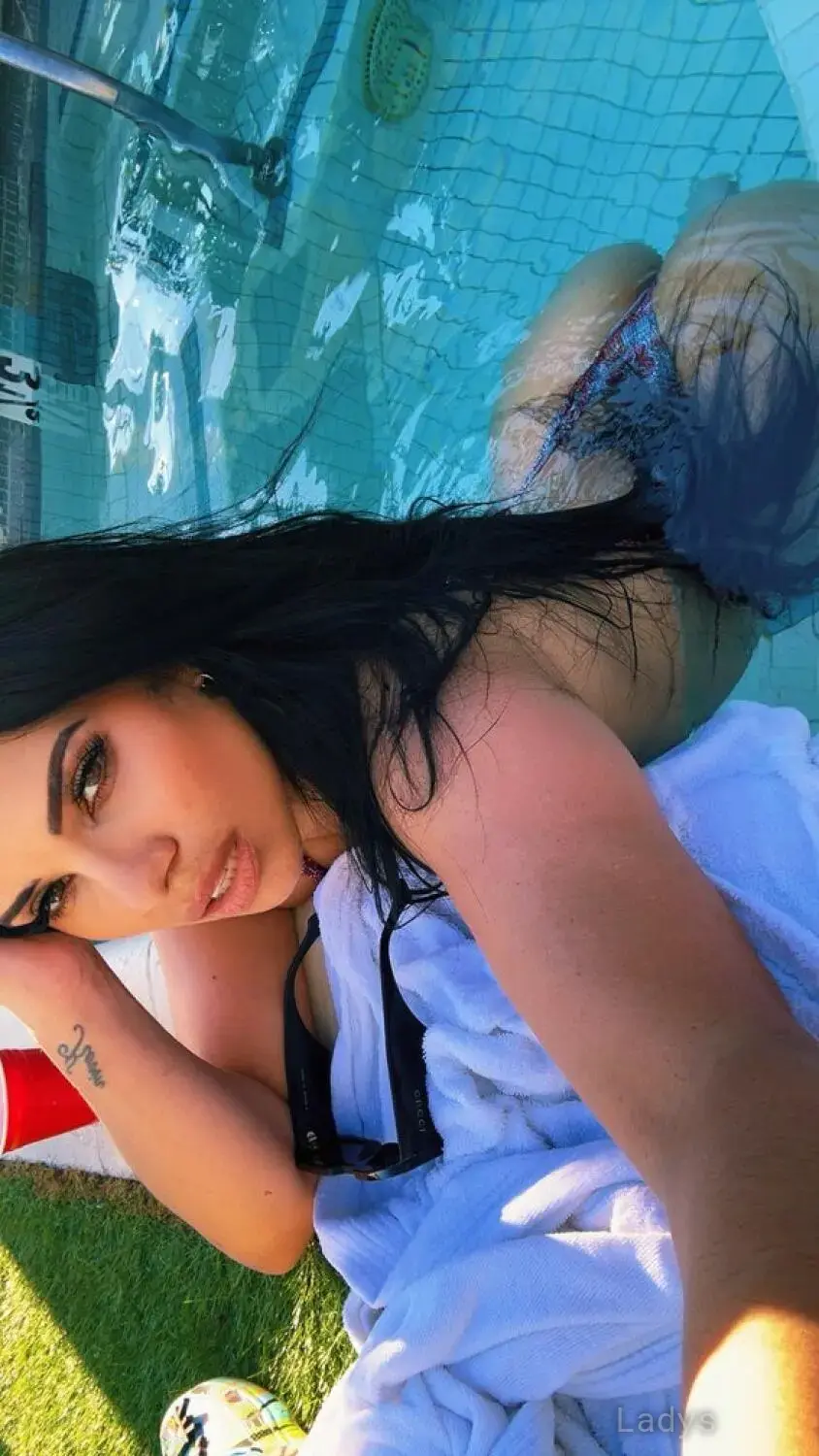 Mia (27) – Call Girl & Independent Escort Service in Peoria - Gallery Photo 3