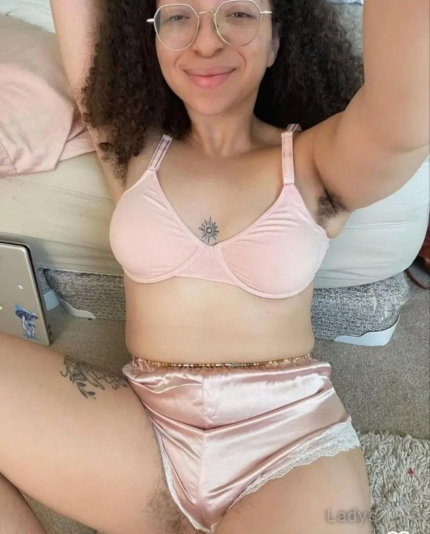 Paula (27) – Call Girl & Independent Escort Service in Perpignan - Gallery Photo 3