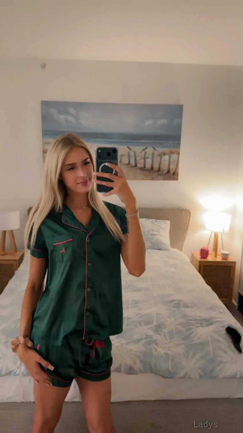 April Rayne (32) – Call Girl & Independent Escort Service in Perth - Gallery Photo 4