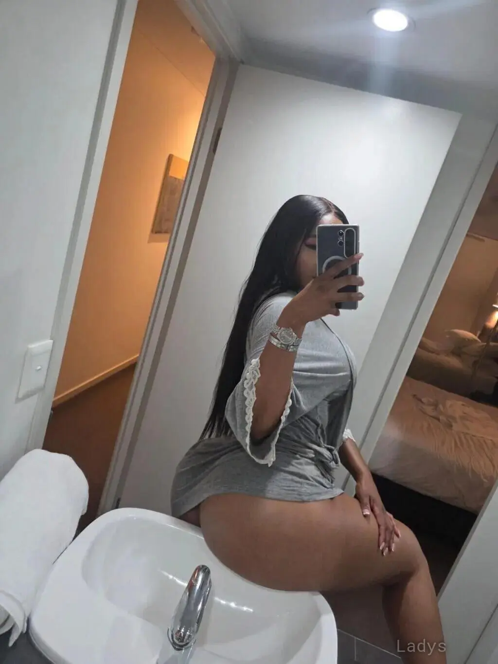 Zarahroyale (32) – Call Girl & Independent Escort Service in Perth - Gallery Photo 2