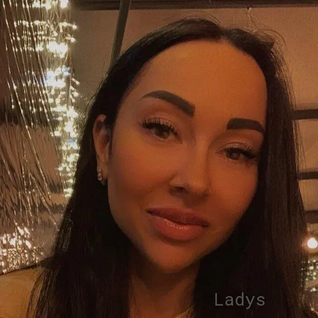 Amaliya (30) – Call Girl & Independent Escort Service in Peterborough - Gallery Photo 6