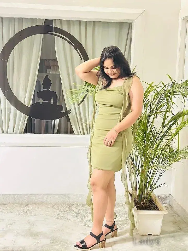 Nidhi (26) – Call Girl & Independent Escort Service in Phu Quoc - Gallery Photo 3