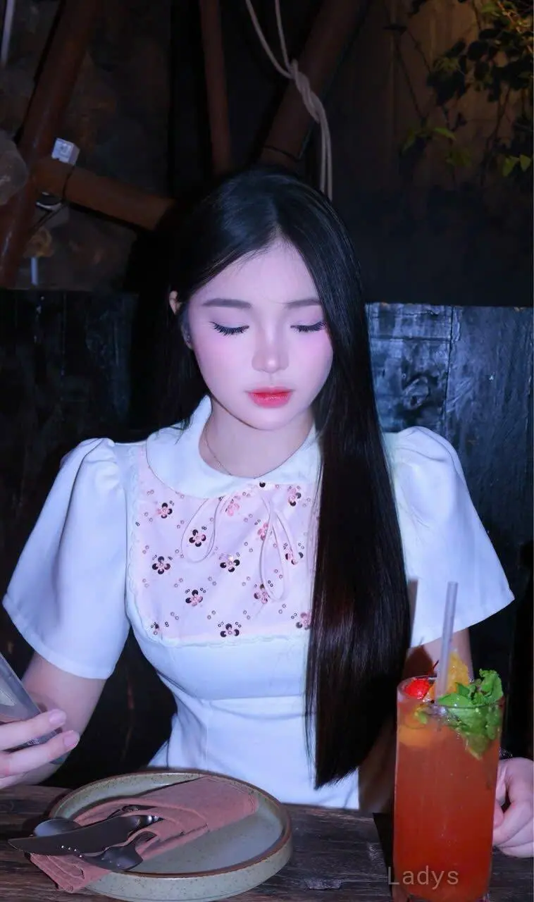 Catttt (22) – Call Girl & Independent Escort Service in Phu Quoc - Gallery Photo 4