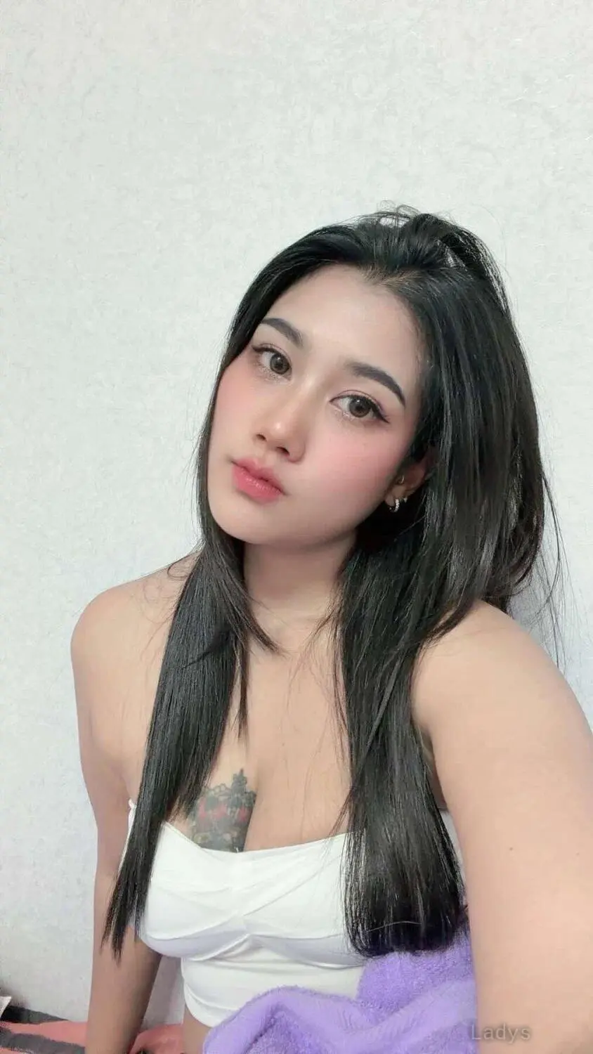 Ava (26) – Call Girl & Independent Escort Service in Phuket - Gallery Photo 6