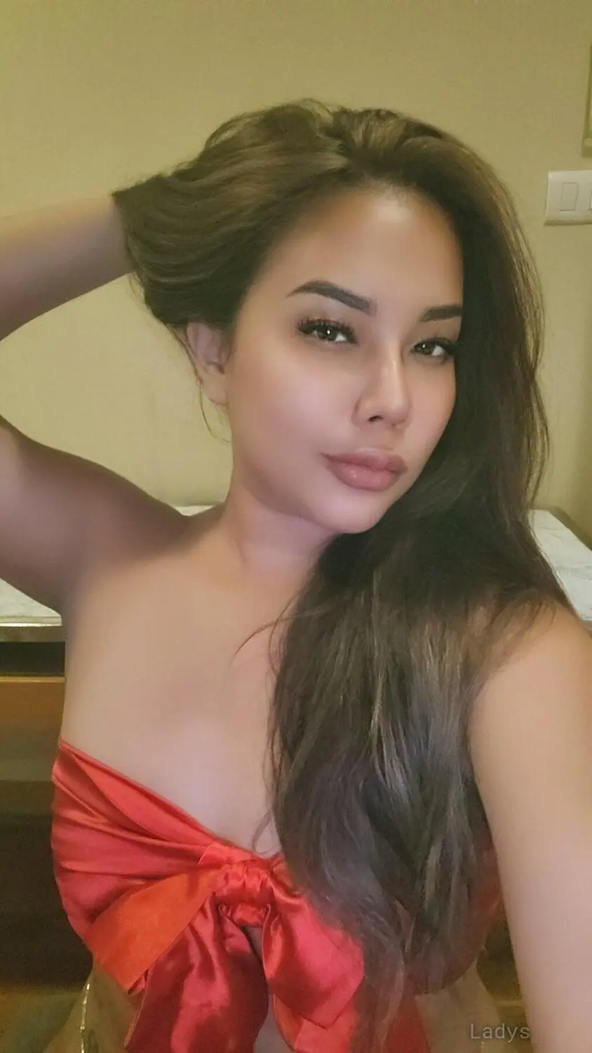 Maggie (28) – Call Girl & Independent Escort Service in Phuket - Gallery Photo 2