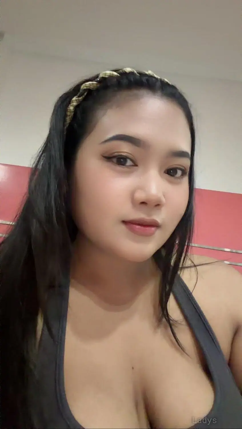 Dina (24) – Call Girl & Independent Escort Service in Phuket - Gallery Photo 6