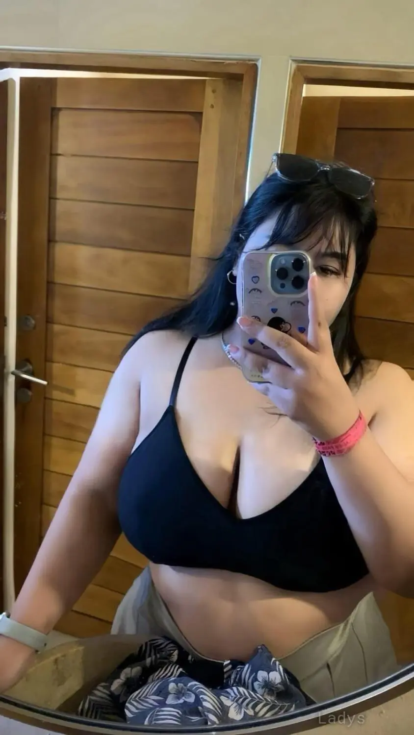 Nicha (29) – Call Girl & Independent Escort Service in Phuket - Gallery Photo 3
