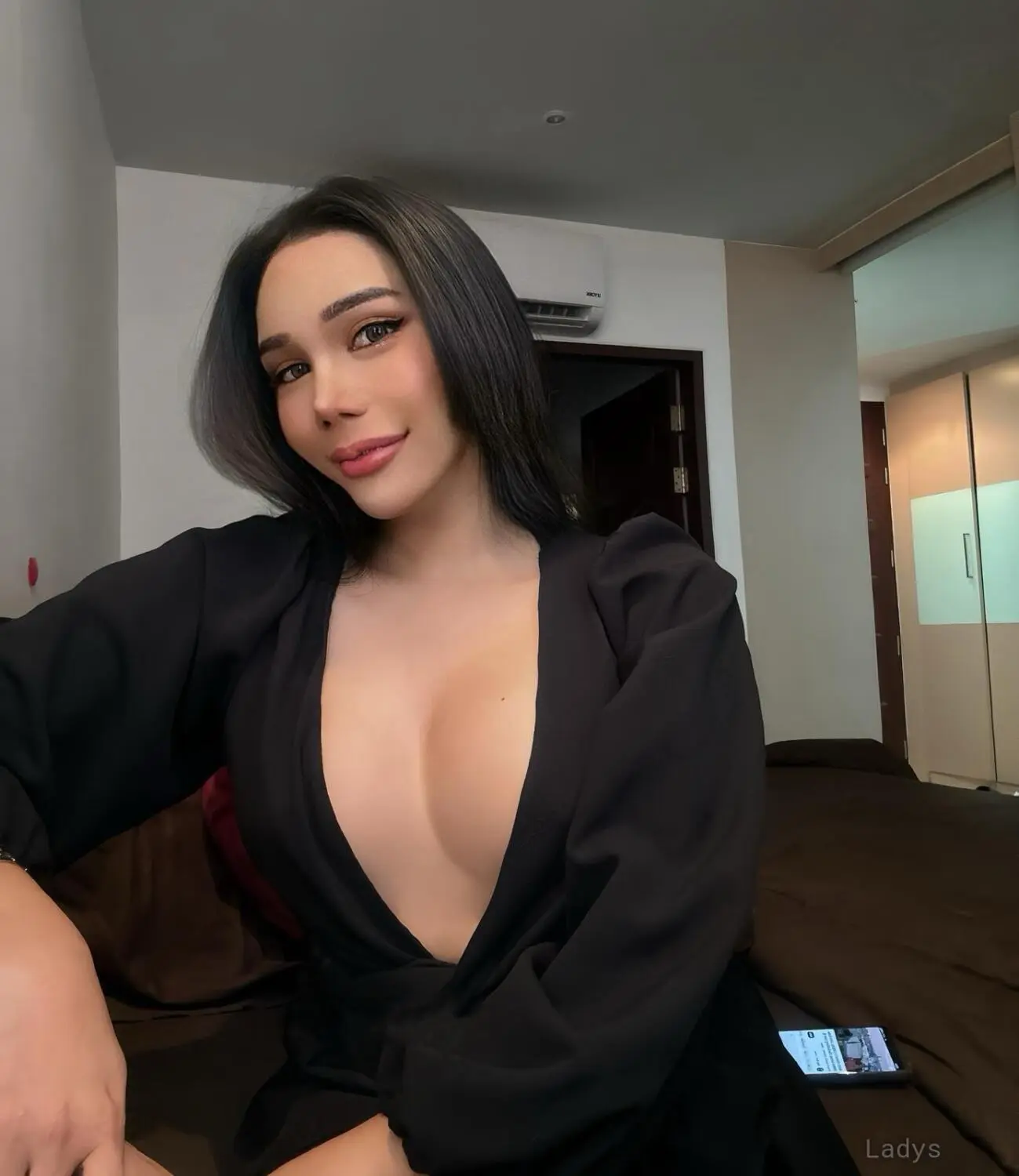 Mi Mi (26) – Call Girl & Independent Escort Service in Phuket - Gallery Photo 8