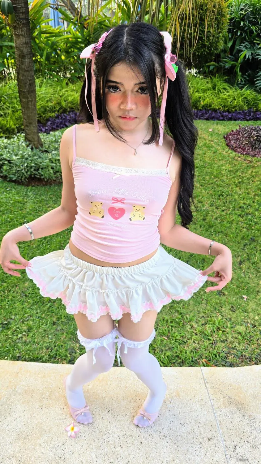 Pixie (18) – Call Girl & Independent Escort Service in Phuket - Gallery Photo 4