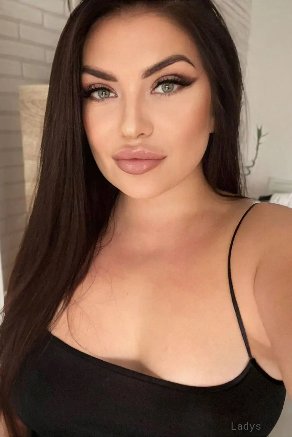 Curvy (26) – Call Girl & Independent Escort Service in Phuket - Gallery Photo 8