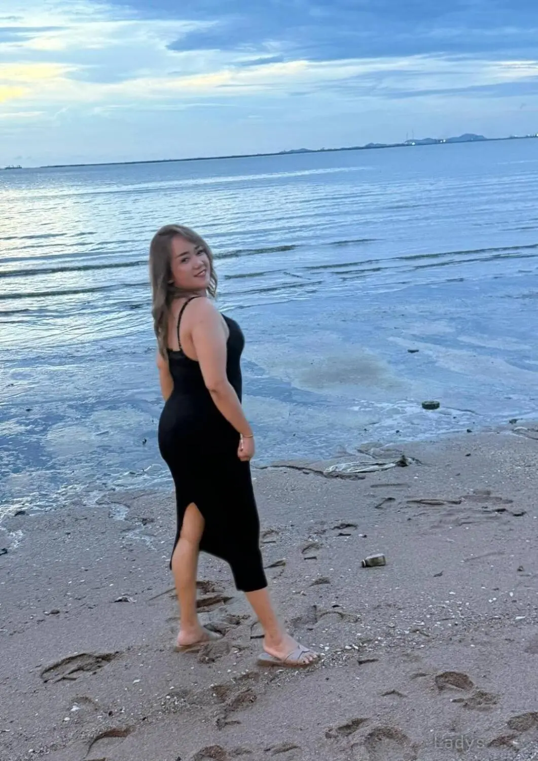 Pim (36) – Call Girl & Independent Escort Service in Phuket - Gallery Photo 4
