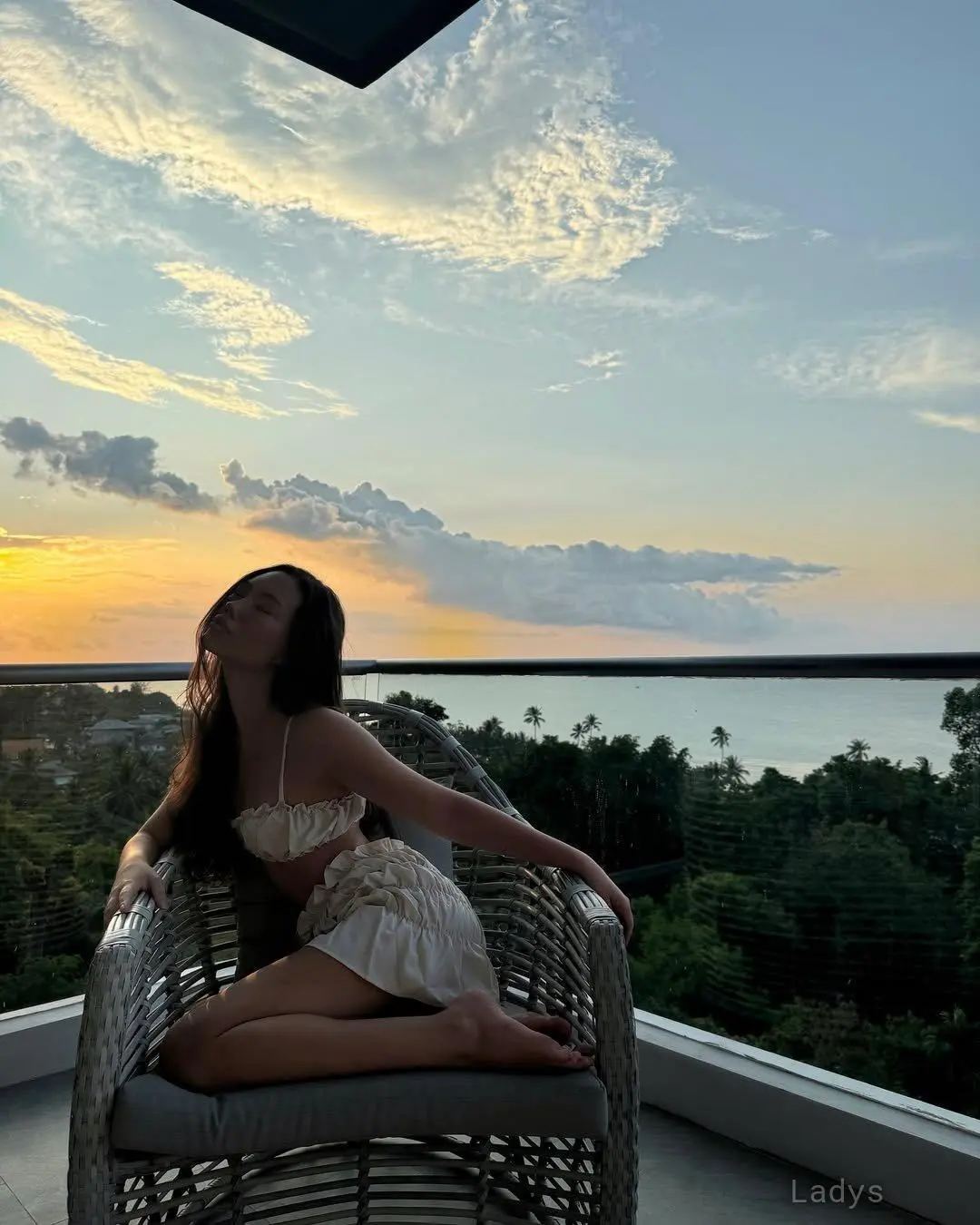 Aina (23) – Call Girl & Independent Escort Service in Pingdingshan - Gallery Photo 6