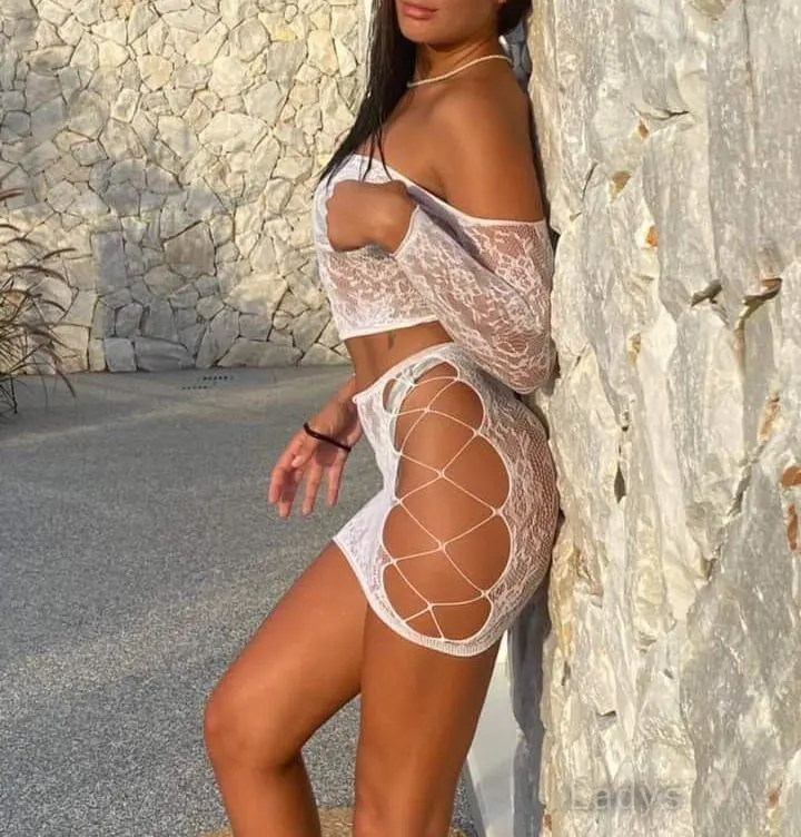 Cristina (25) – Call Girl & Independent Escort Service in Piraeus - Gallery Photo 2