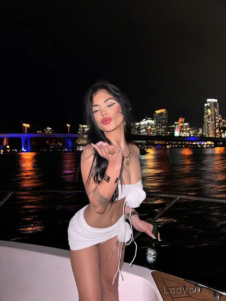 Kiara (22) – Call Girl & Independent Escort Service in Pittsburgh - Gallery Photo 3