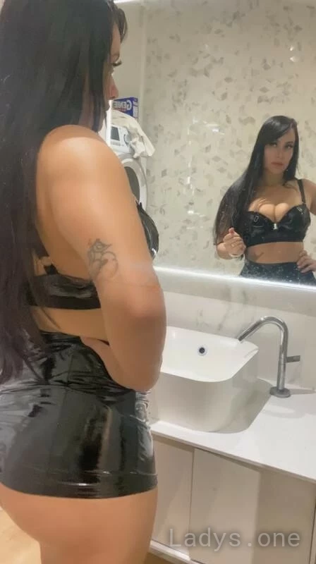 Sophia Gfe (23) – Call Girl & Independent Escort Service in Plaisir - Gallery Photo 4