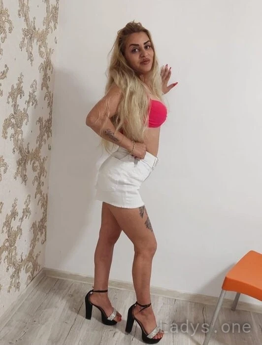 Alexia (23) – Call Girl & Independent Escort Service in Ploieşti - Gallery Photo 3