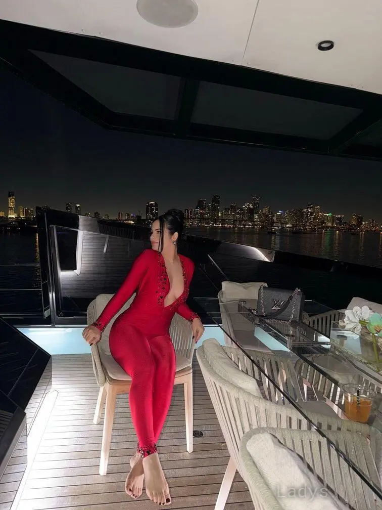 Dara (25) – Call Girl & Independent Escort Service in Pompano Beach - Gallery Photo 3