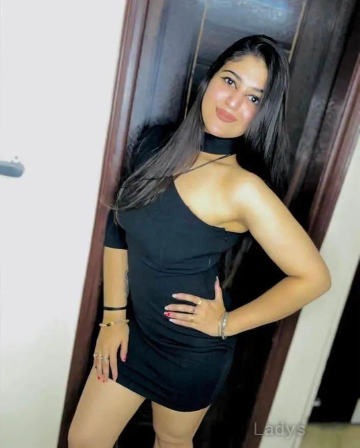 Anushka (22) – Call Girl & Independent Escort Service in Pondicherry - Gallery Photo 3