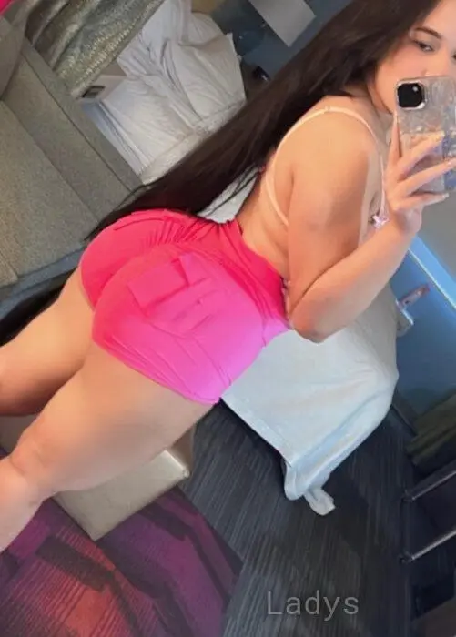Sarah (24) – Call Girl & Independent Escort Service in Porec - Gallery Photo 5