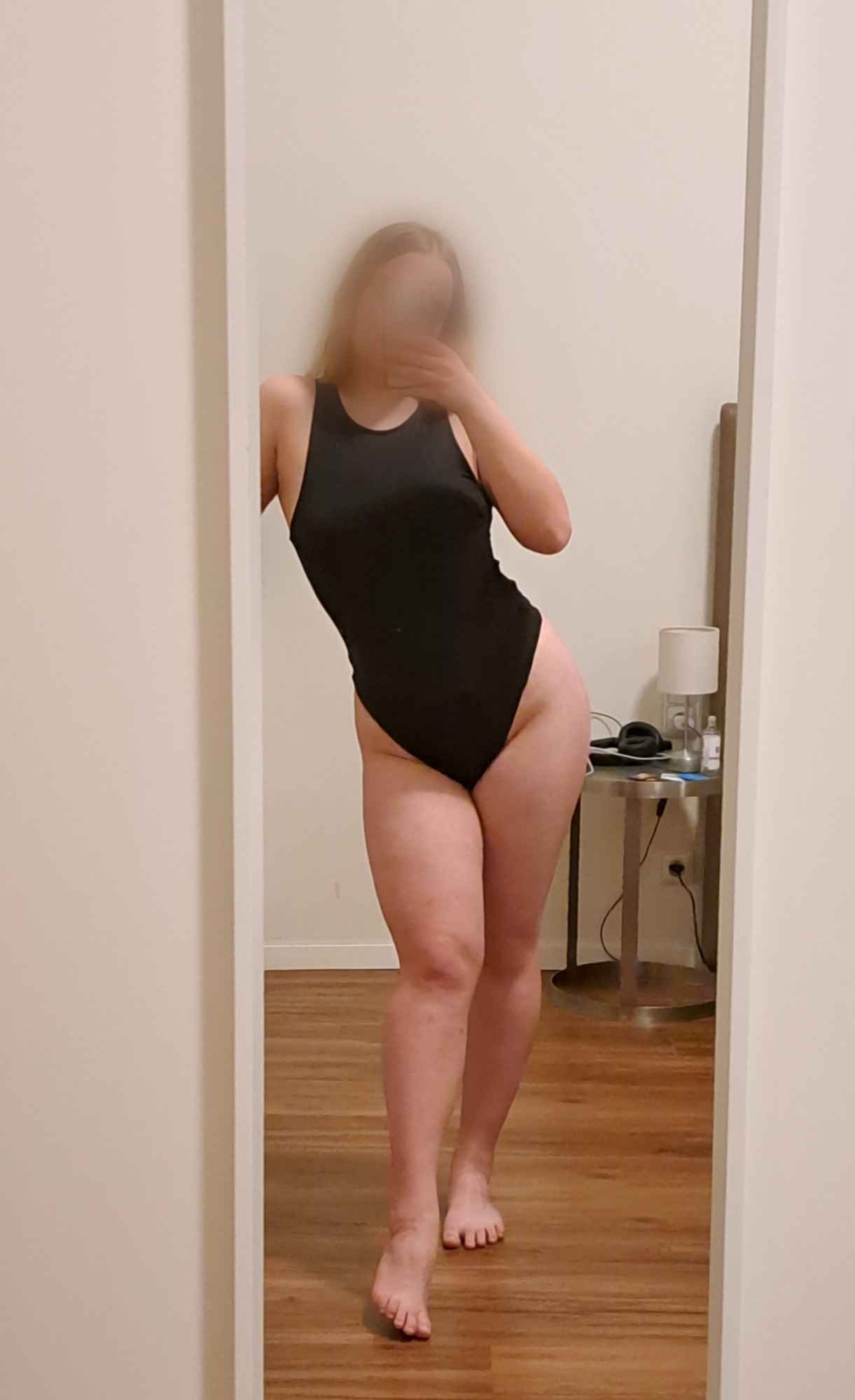 Cate (18) – Call Girl & Independent Escort Service in Prague - Gallery Photo 2