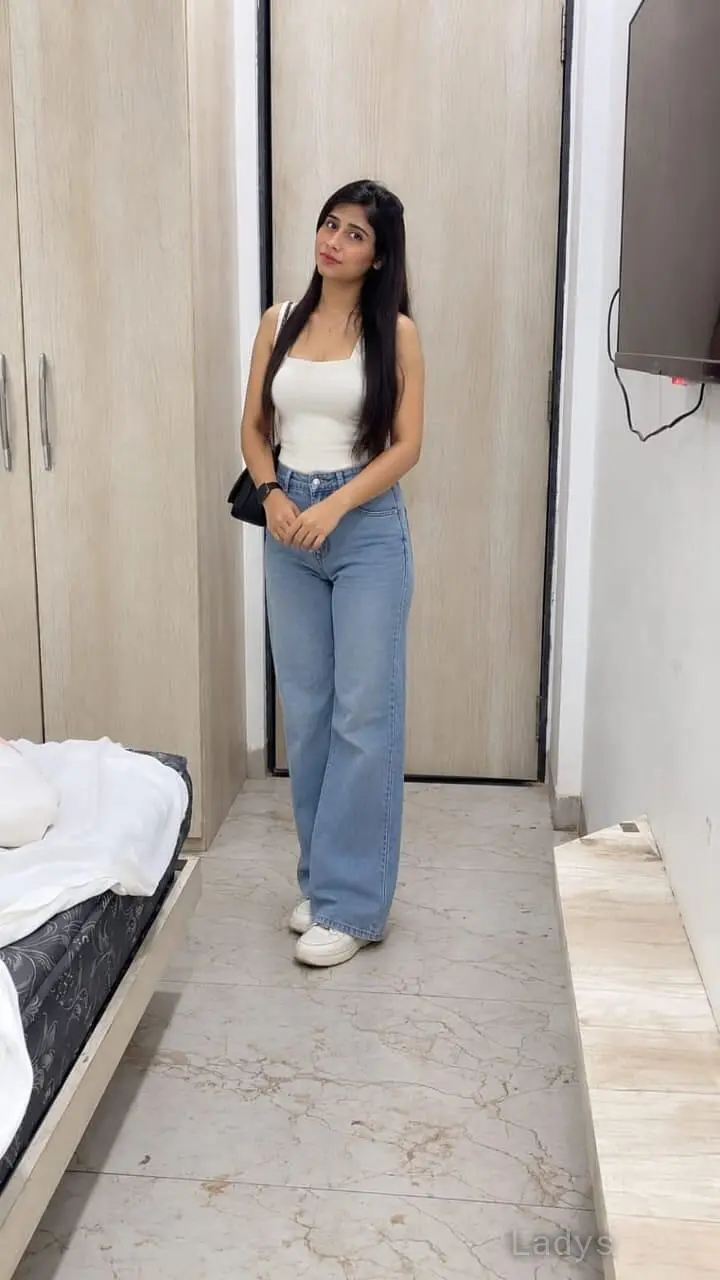 Suhani (23) – Call Girl & Independent Escort Service in Pune - Gallery Photo 2