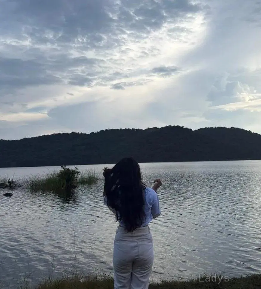 Eva (34) – Call Girl & Independent Escort Service in Pune - Gallery Photo 5