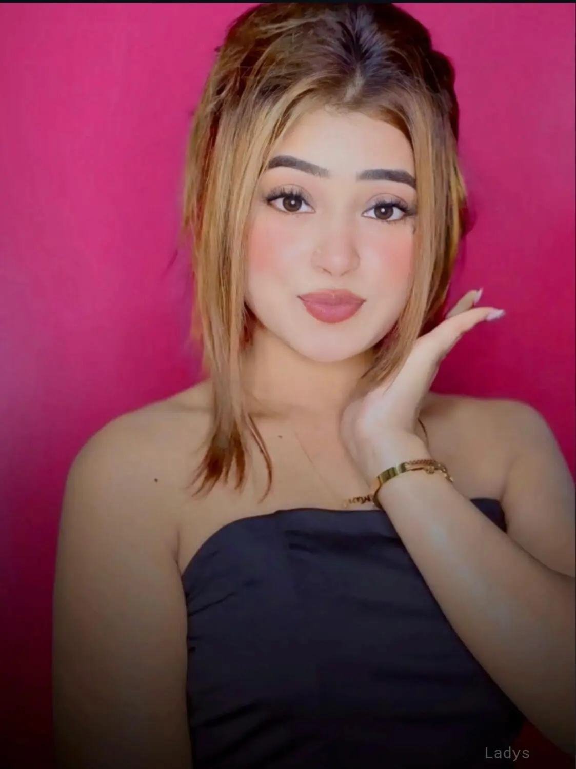 Darina (23) – Call Girl & Independent Escort Service in Pune - Gallery Photo 3