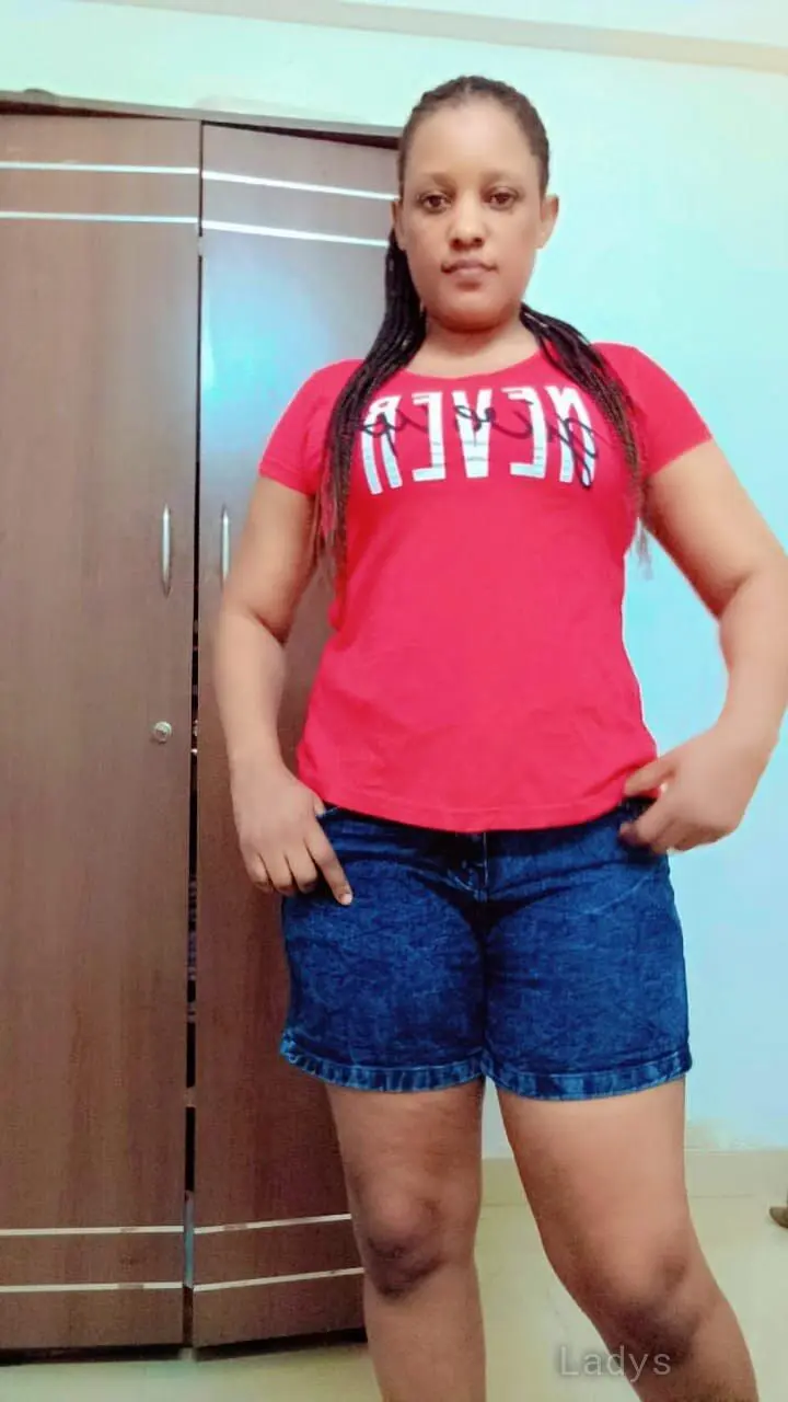 Daphne (28) – Call Girl & Independent Escort Service in Pune - Gallery Photo 3