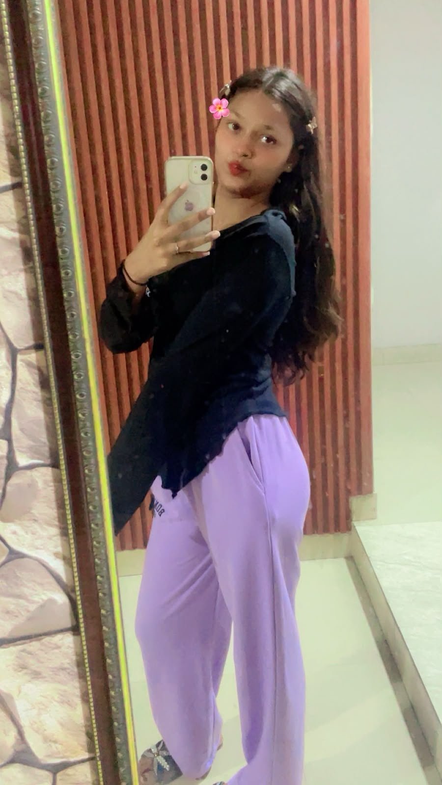 Pihu (22) – Call Girl & Independent Escort Service in Pune - Gallery Photo 2