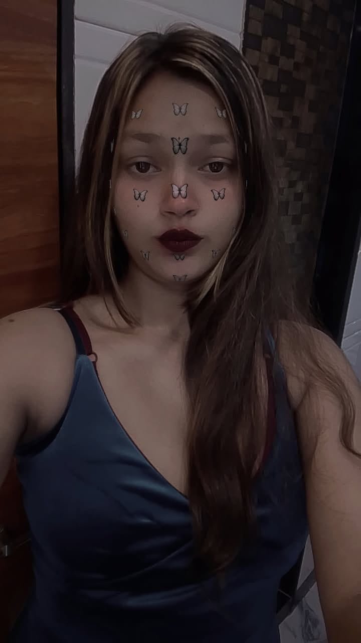 Pihu (22) – Call Girl & Independent Escort Service in Pune - Gallery Photo 3