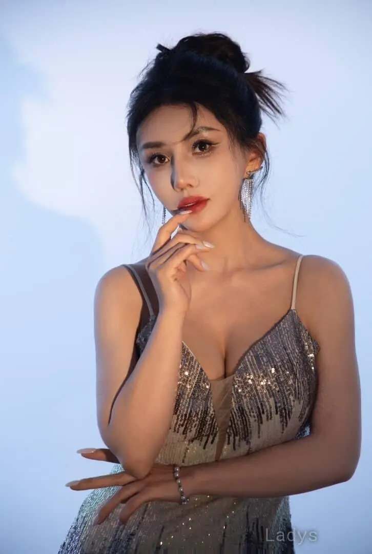 Tyana (25) – Call Girl & Independent Escort Service in Puning - Gallery Photo 3