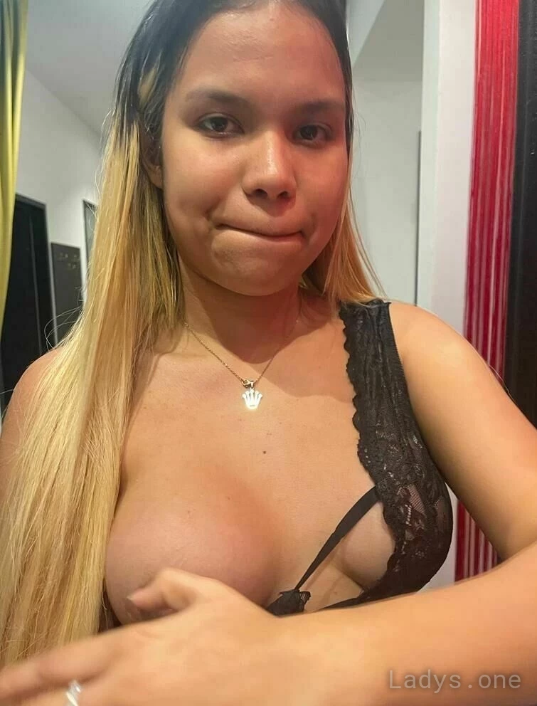 Wendy (21) – Call Girl & Independent Escort Service in Punitz - Gallery Photo 3