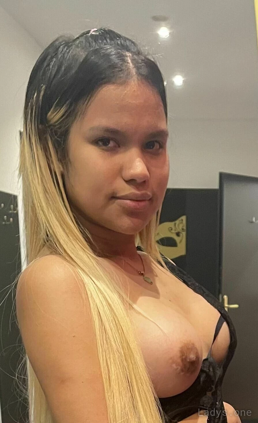 Wendy (21) – Call Girl & Independent Escort Service in Punitz - Gallery Photo 4