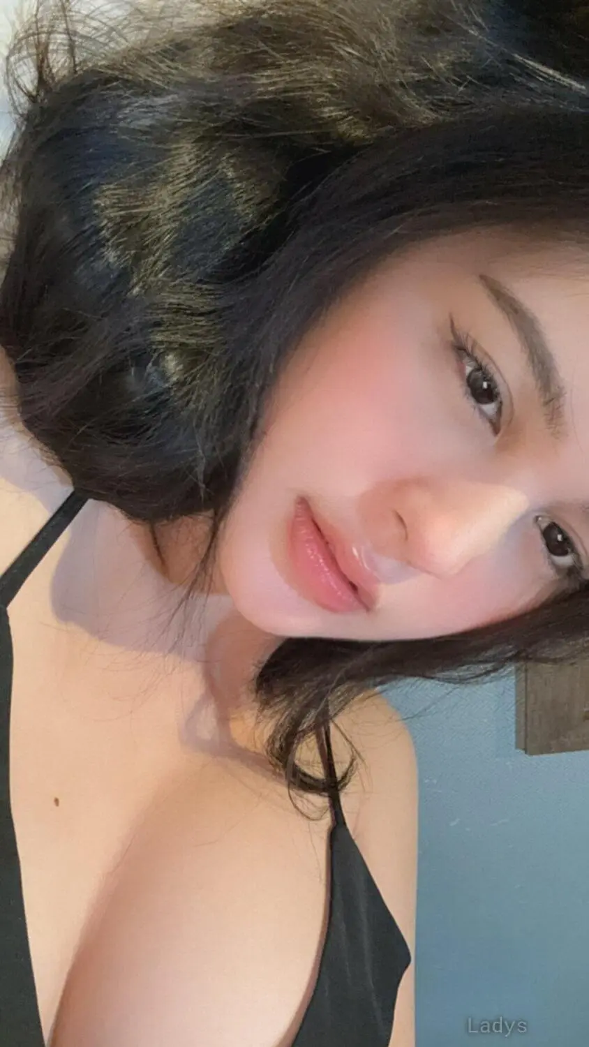 Anna (23) – Call Girl & Independent Escort Service in Busan - Gallery Photo 7