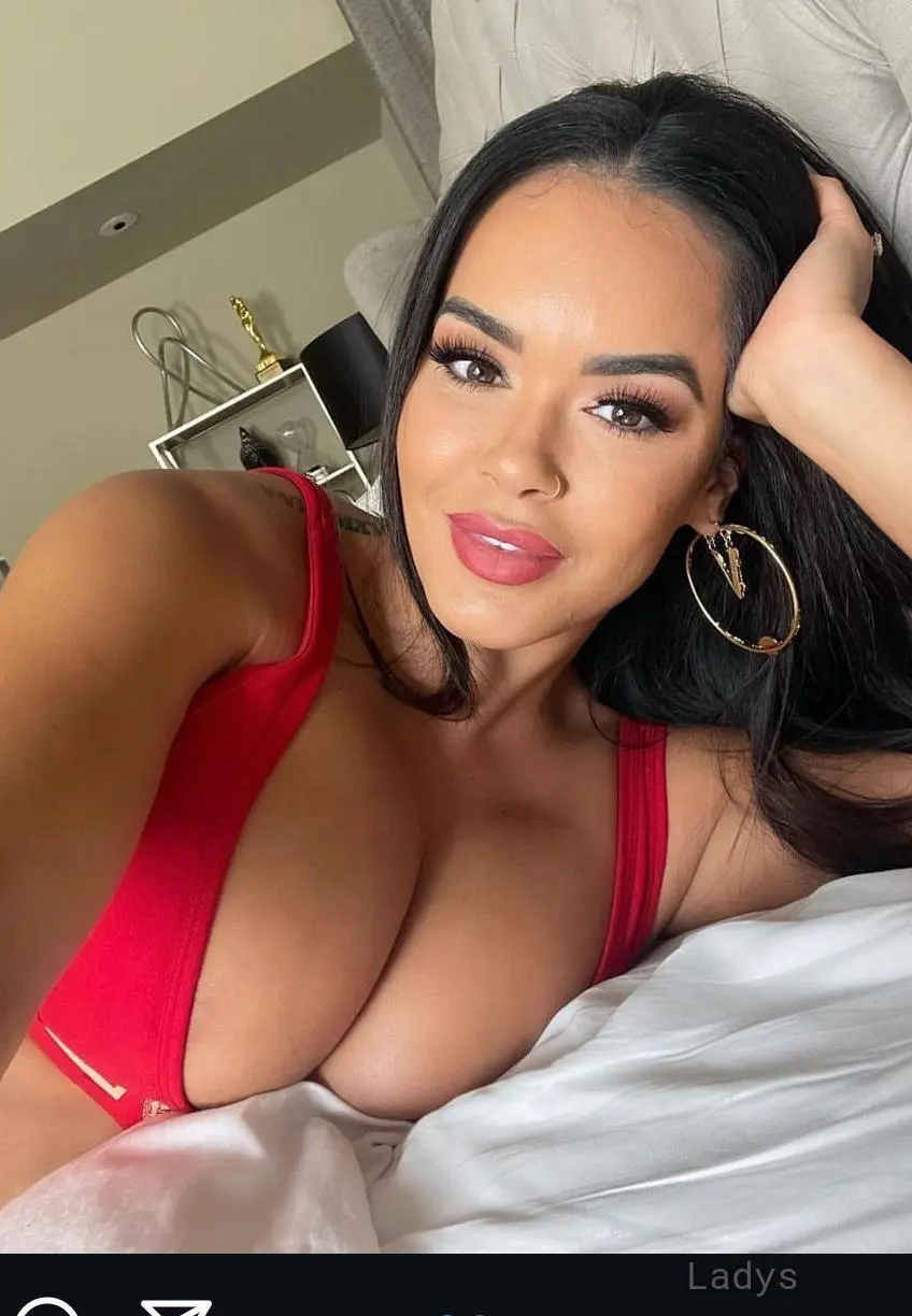 Laura Jane (32) – Call Girl & Independent Escort Service in Queens - Gallery Photo 2