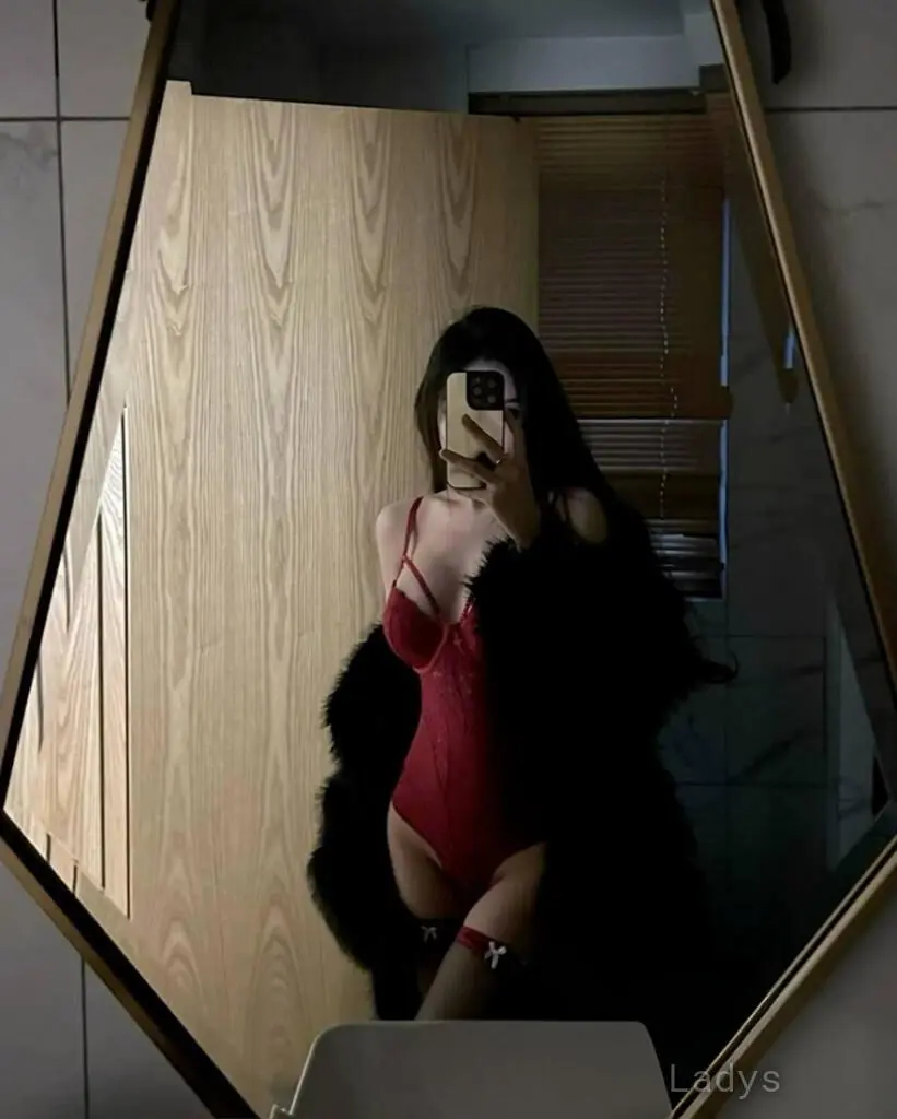 Yanna (24) – Call Girl & Independent Escort Service in Rabat - Gallery Photo 4