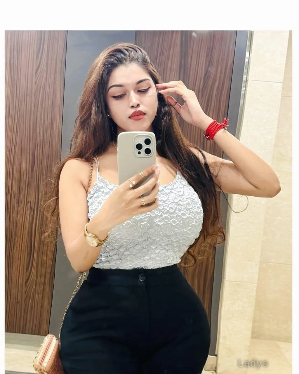 Kavya (23) – Call Girl & Independent Escort Service in Rāipur - Gallery Photo 2