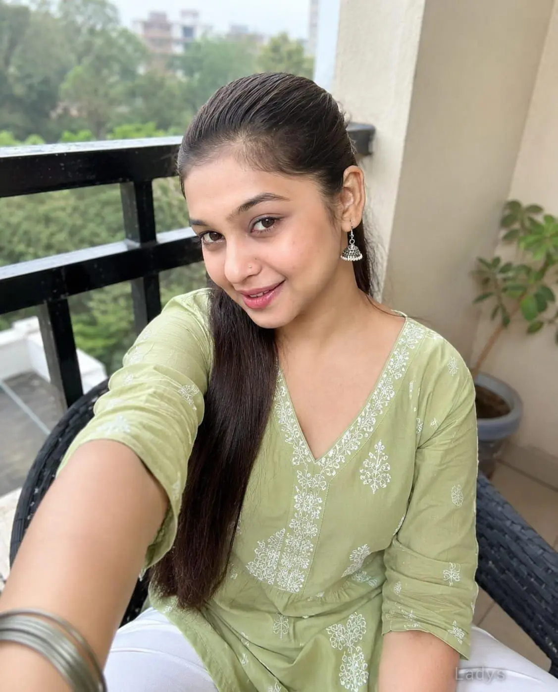 Fiona (22) – Call Girl & Independent Escort Service in Rāipur - Gallery Photo 3