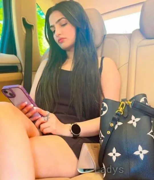 Rajkot College (23) – Call Girl & Independent Escort Service in Rājkot - Gallery Photo 3
