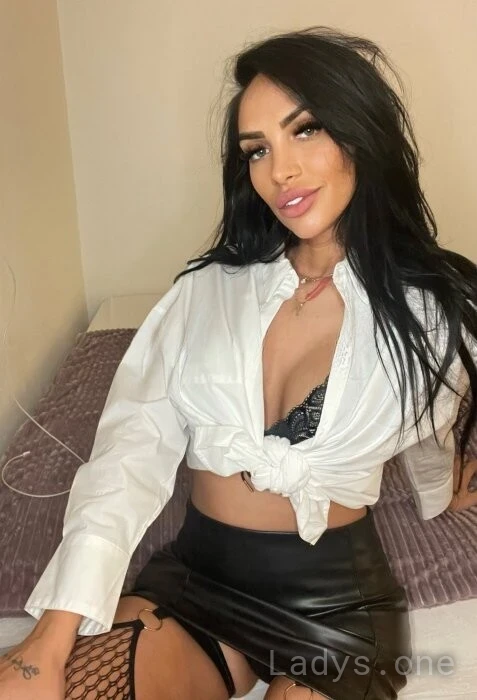 Allyah (25) – Call Girl & Independent Escort Service in Randers - Gallery Photo 4