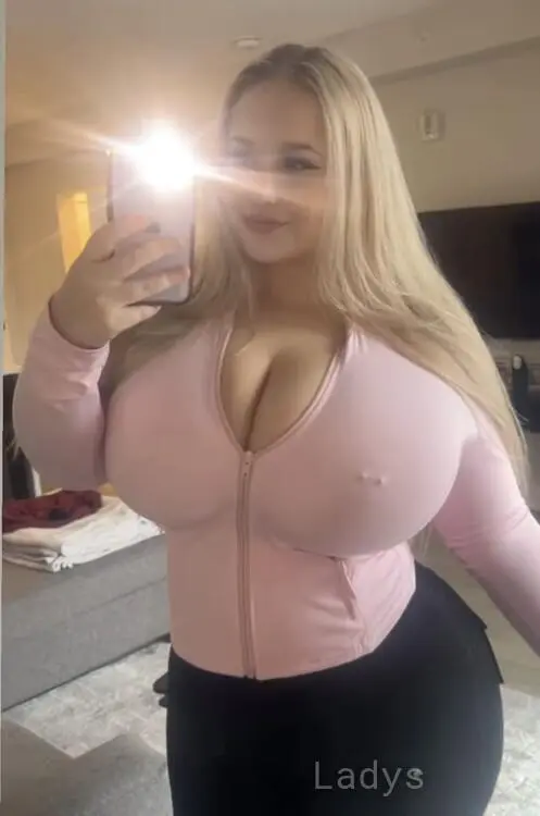 Sugarr (21) – Call Girl & Independent Escort Service in Reno - Gallery Photo 3