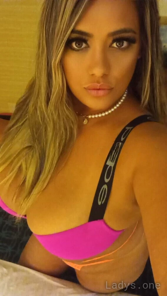 Pam Parsippany (35) – Call Girl & Independent Escort Service in Richardson - Gallery Photo 4